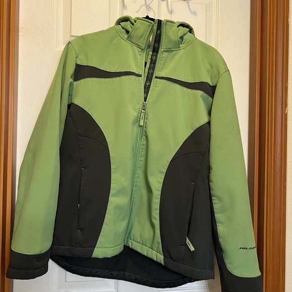 Free Country soft shell winter coat with detachable hood - Picture 1 of 3